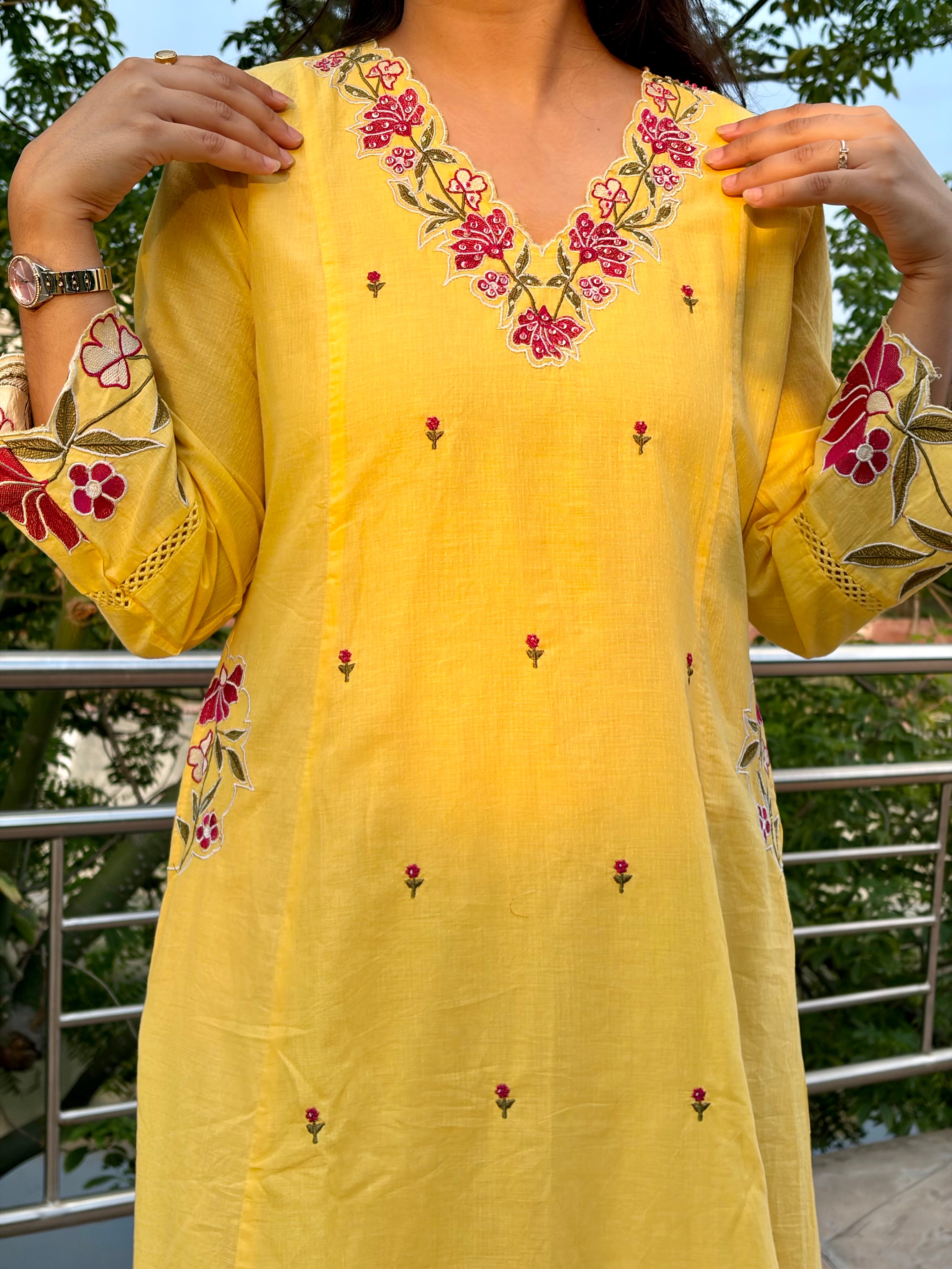 Sun-Shine Yellow Elegance with Timelrss Floral Pure Mal Cotton Suit Set